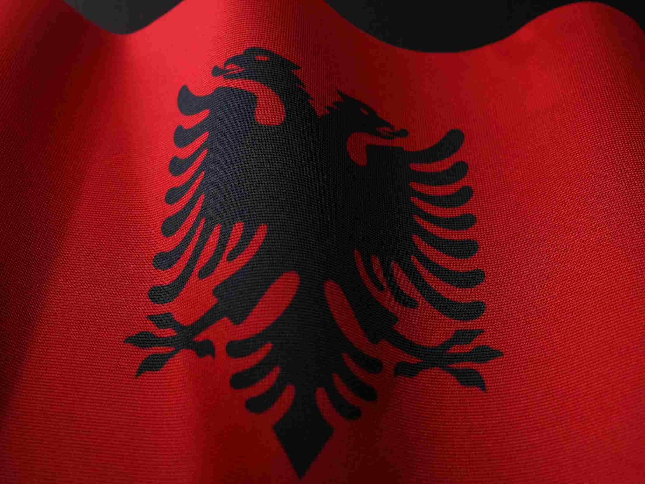 InstaText now supports high-quality editing in Albanian