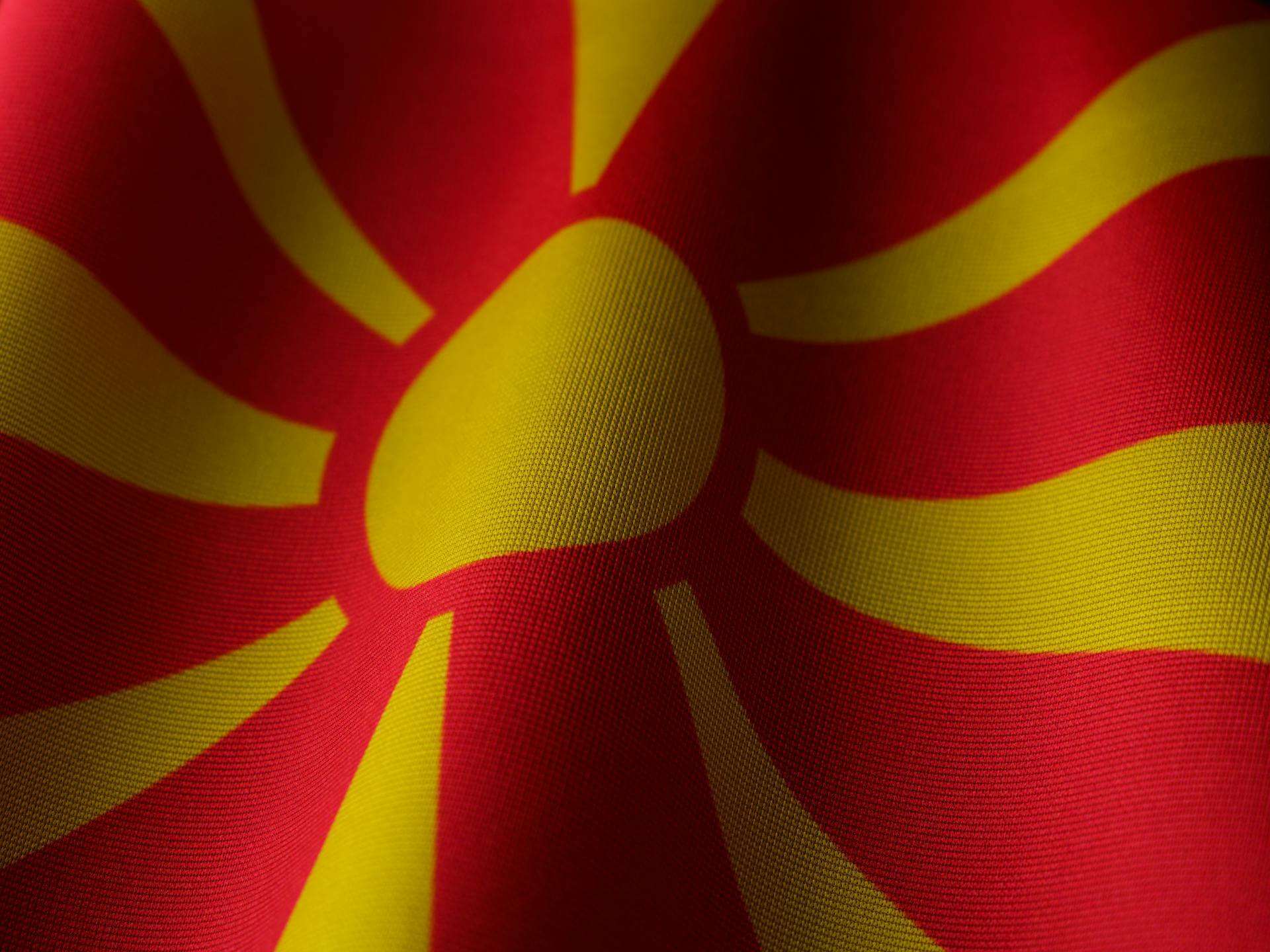 InstaText now supports high-quality editing in Macedonian